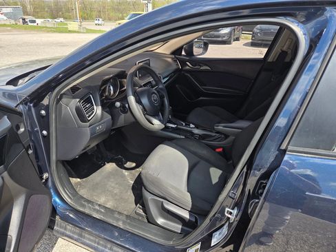 Used 2016 MAZDA MAZDA3 i Sport image 12
