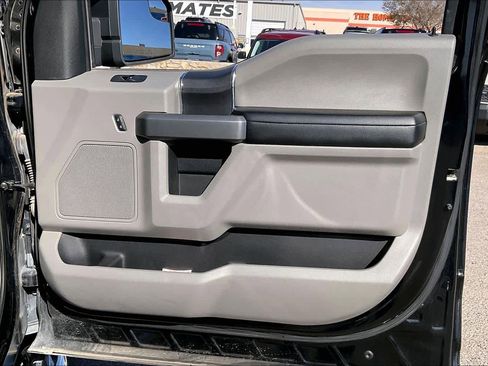 Used 2016 Ford F150 XLT w/ Equipment Group 301A Mid image 22