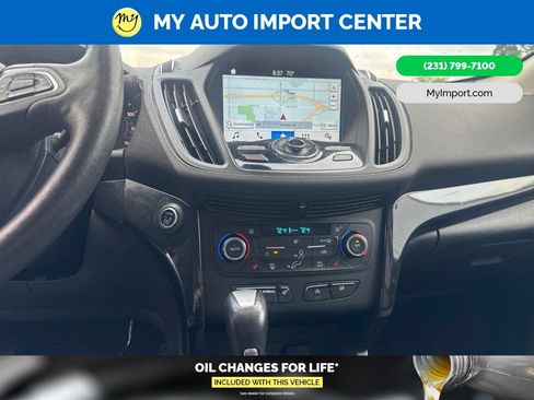 Used 2017 Ford Escape Titanium w/ Canadian Touring Package AWD/4WD image 10