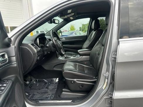 Used 2020 Jeep Grand Cherokee Limited w/ Luxury Group II AWD/4WD image 20