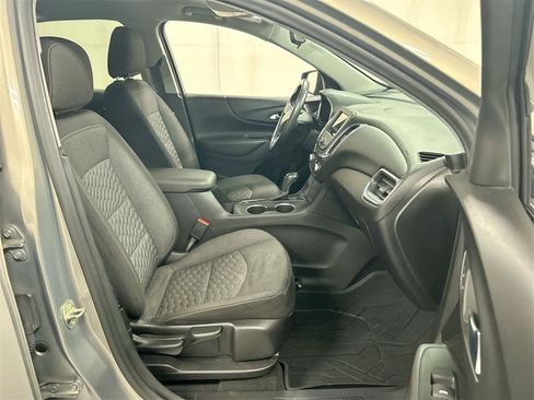 Used 2019 Chevrolet Equinox LT image 22
