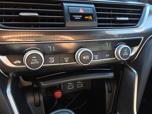 Used 2021 Honda Accord Sport image 24