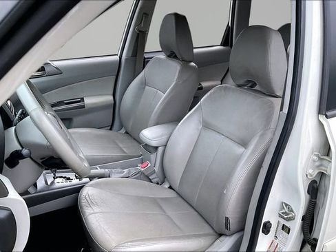 Used 2013 Subaru Forester 2.5X Limited AWD/4WD image 15