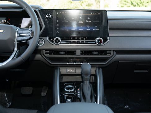 New 2026 Chevrolet Colorado W/T image 26