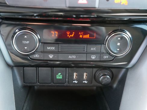 Used 2022 Mitsubishi Eclipse Cross LE image 23