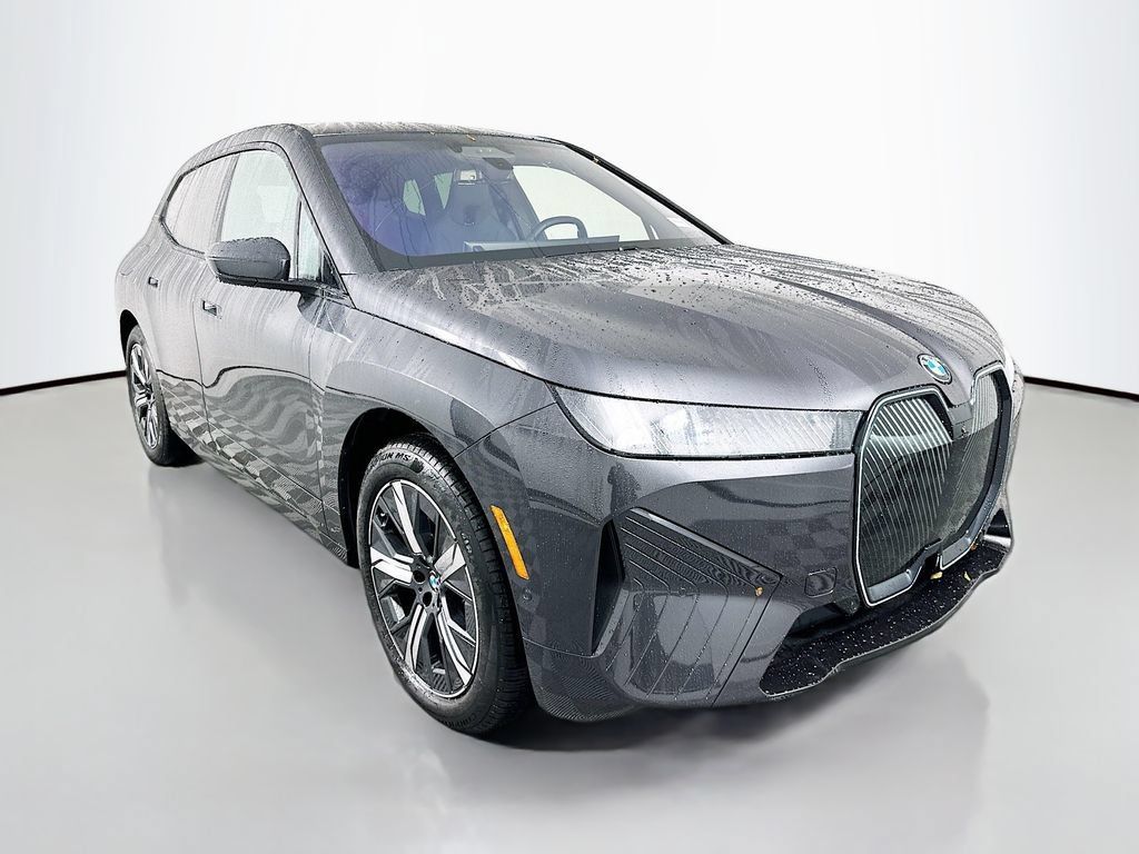 Used 2026 BMW iX xDrive60 AWD/4WD image 3
