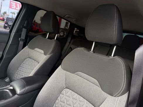 Certified 2025 Nissan Kicks SV FWD image 14