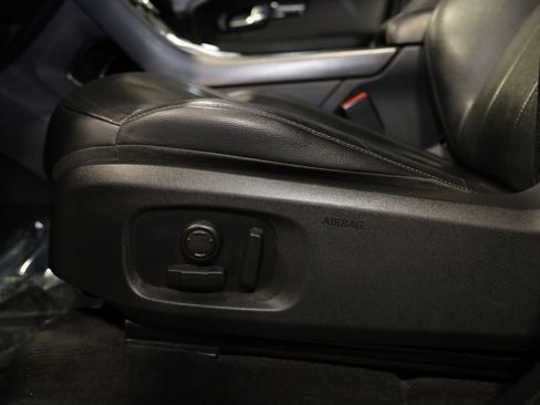 Used 2018 Land Rover Range Rover Evoque SE AWD/4WD image 14