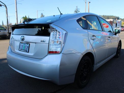 Used 2012 Toyota Prius Two image 6