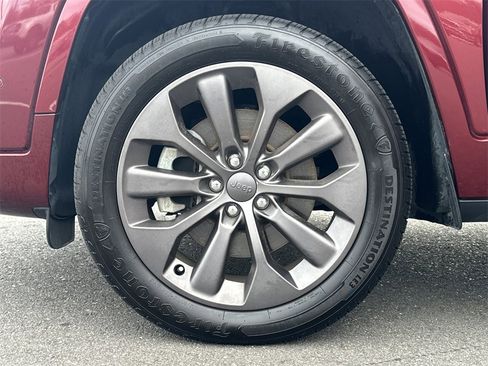 Used 2021 Jeep Cherokee High Altitude image 14