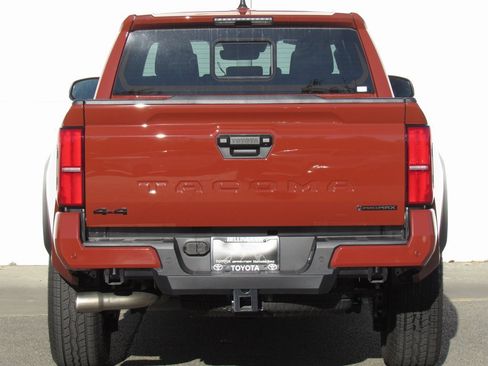 Certified 2025 Toyota Tacoma TRD Off-Road image 7