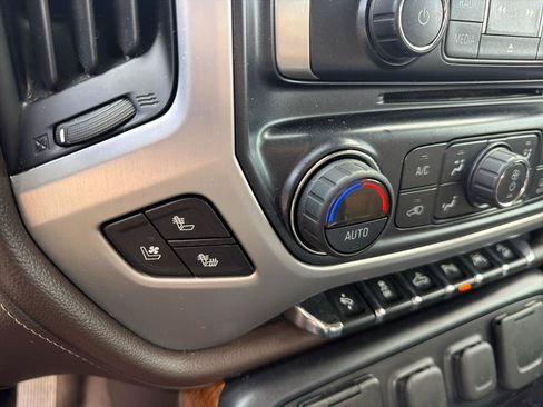 Used 2017 GMC Sierra 1500 SLT AWD/4WD image 28