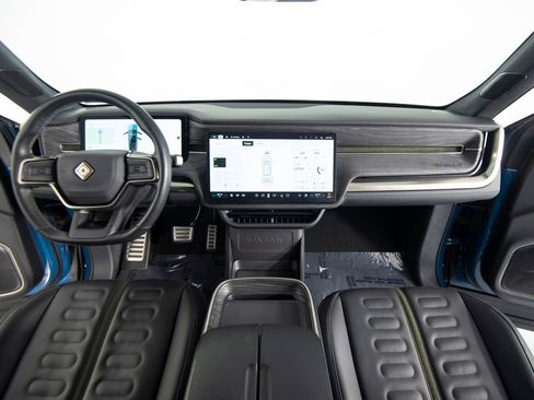 Used 2022 Rivian R1T Adventure image 26