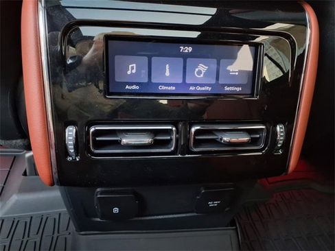 New 2025 Lincoln Aviator Reserve image 11