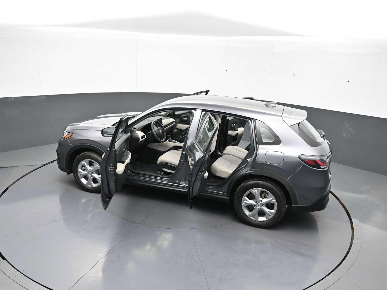Used 2024 Honda HR-V LX image 42