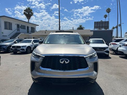 Used 2023 INFINITI QX60 Luxe w/ Cargo Package FWD image 2