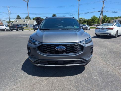 Used 2025 Ford Escape ST-Line Select AWD/4WD image 2