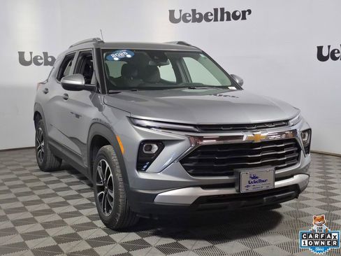 Certified 2025 Chevrolet TrailBlazer LT AWD/4WD image 1