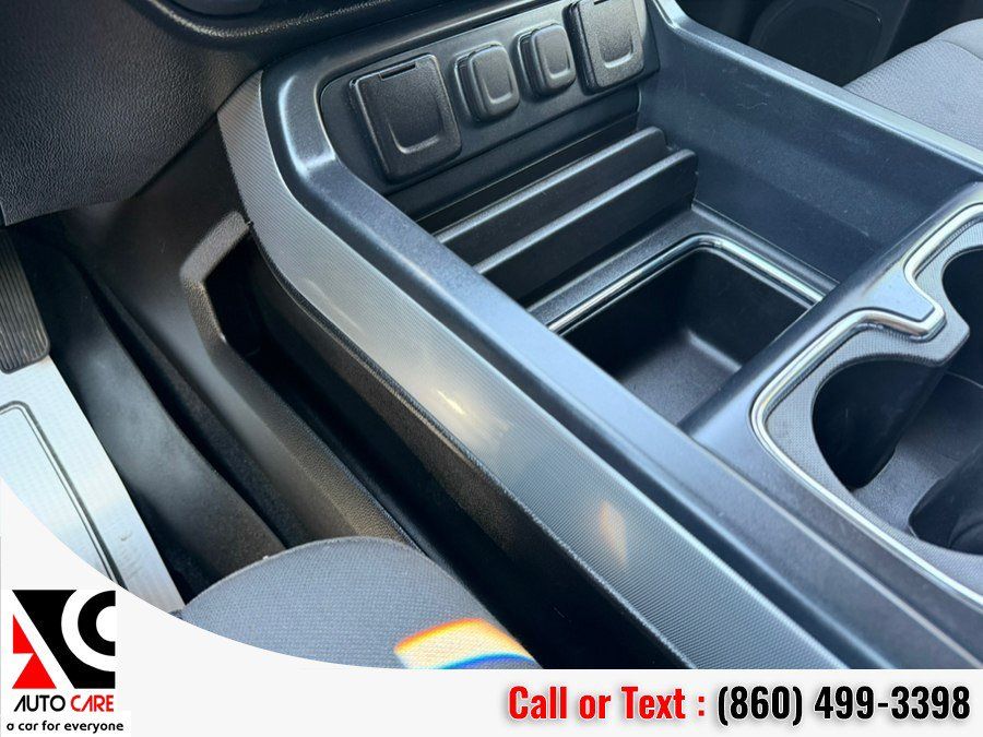 Used 2017 Chevrolet Silverado 1500 LT w/ Midnight Edition AWD/4WD image 26