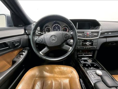 Used 2010 Mercedes-Benz E 350 Sedan image 5