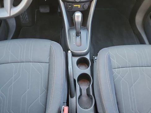 Used 2019 Chevrolet Trax LT FWD image 31