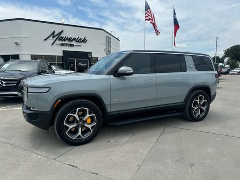 Used 2023 Rivian R1S Adventure AWD/4WD image 1