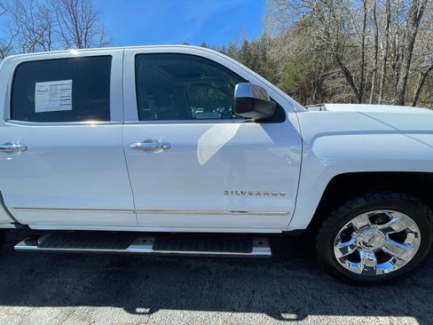 Used 2016 Chevrolet Silverado 1500 LTZ Z71 w/ LTZ Plus Package image 11
