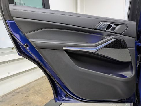 Used 2023 BMW X7 M60i w/ M Sport Professional Package image 18