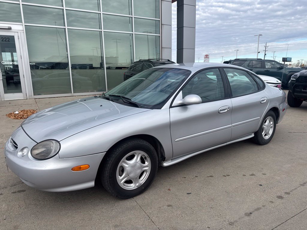 Used 1998 Ford Taurus LX FWD image 11
