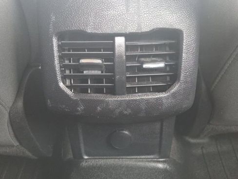 Used 2019 Ford Fusion SE image 14