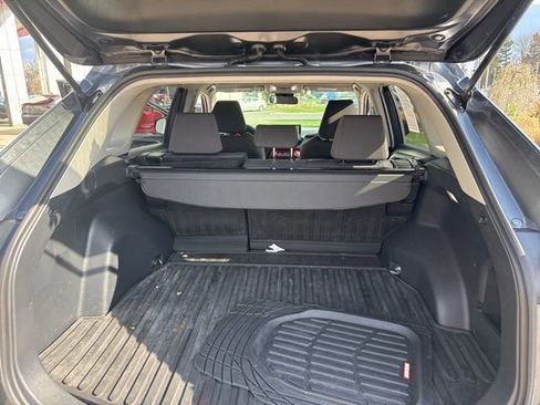 Used 2022 Toyota RAV4 XLE image 29
