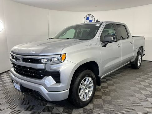 Used 2022 Chevrolet Silverado 1500 RST w/ LPO, Dark Essentials Package AWD/4WD image 4