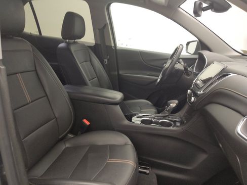 Used 2022 Chevrolet Equinox Premier image 21