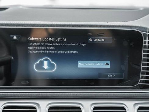 New 2026 Mercedes-Benz GLS 580 4MATIC image 23
