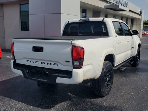 Used 2022 Toyota Tacoma SR5 w/ Technology Package RWD image 7