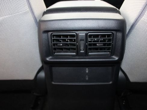 Certified 2025 Toyota 4Runner SR5 AWD/4WD image 50