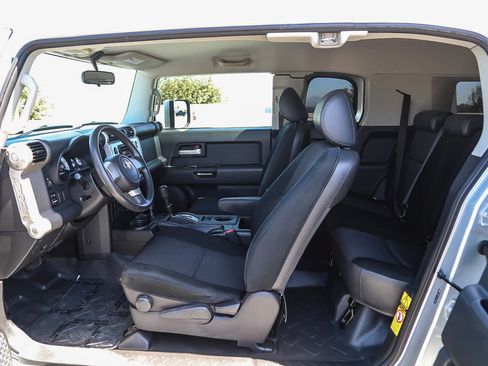 Used 2007 Toyota FJ Cruiser 4WD image 18