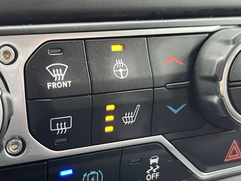 Used 2021 Jeep Wrangler Unlimited Sahara w/ Dual Top Group image 30