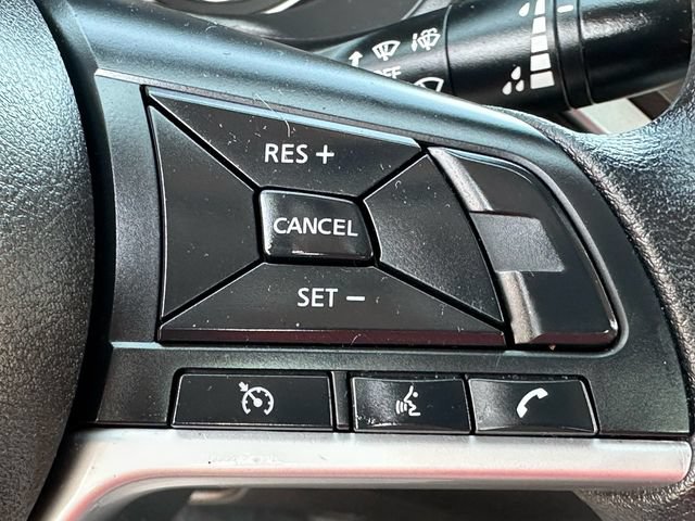 Used 2025 Nissan Altima 2.5 SV FWD image 14