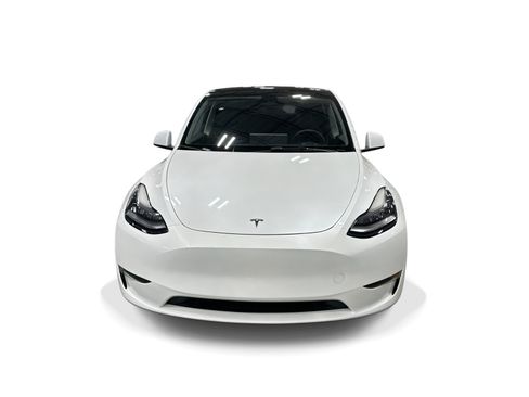 Certified 2023 Tesla Model Y AWD image 2