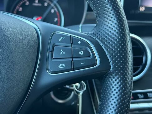 Used 2019 Mercedes-Benz GLC 350e 4MATIC image 29