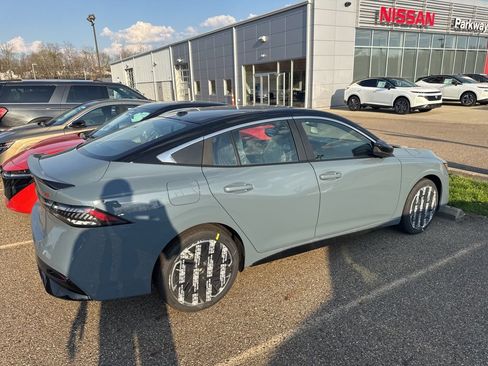 New 2026 Nissan Sentra SR image 4