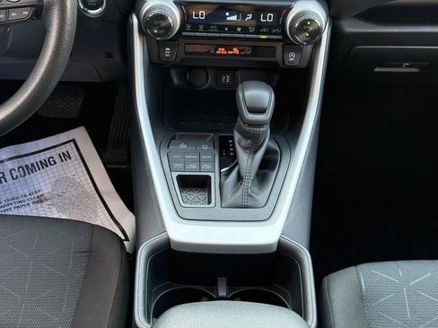Used 2025 Toyota RAV4 XLE AWD/4WD image 21