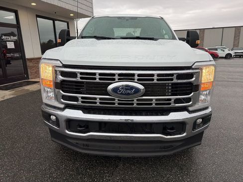 Used 2025 Ford F250 XLT image 9