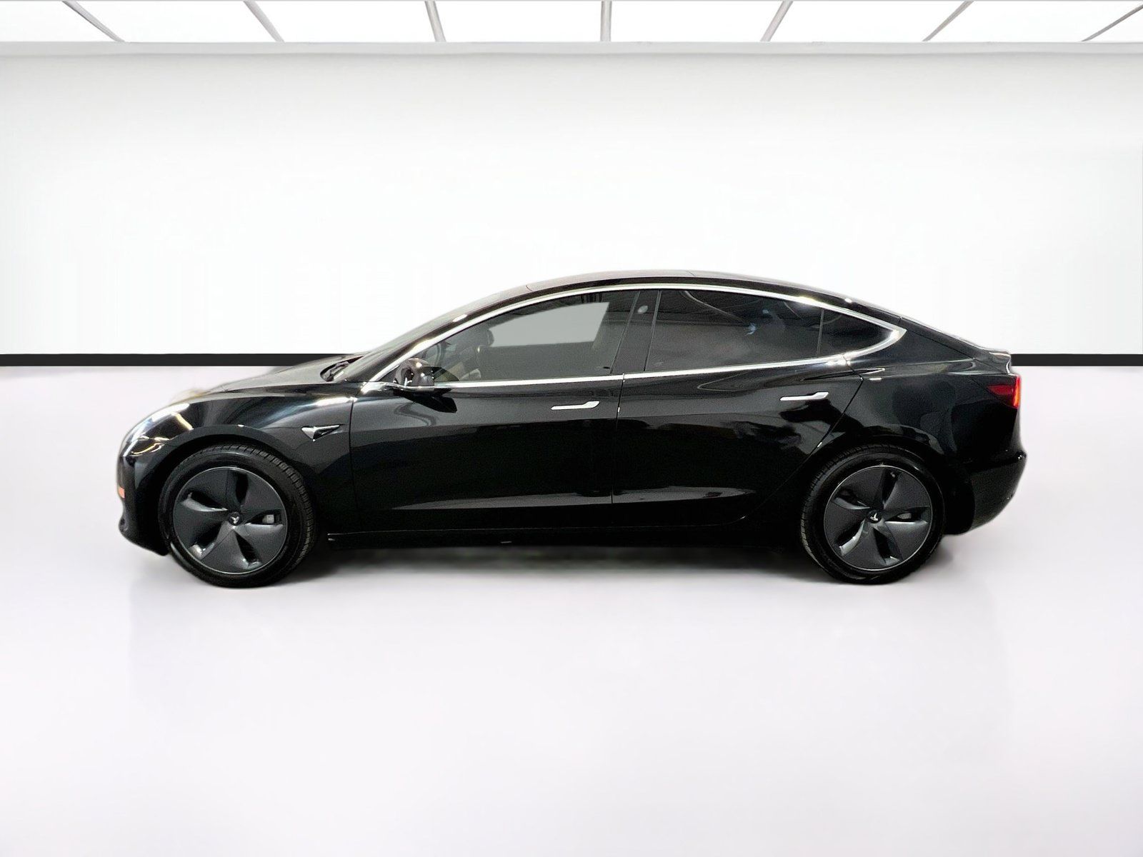 Used 2018 Tesla Model 3 RWD image 22