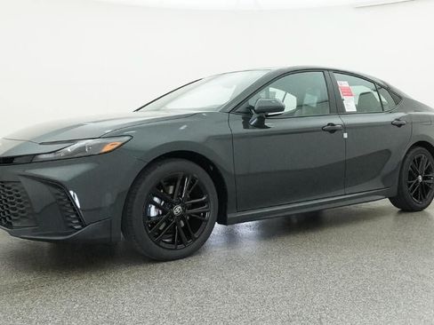 New 2026 Toyota Camry SE FWD image 17