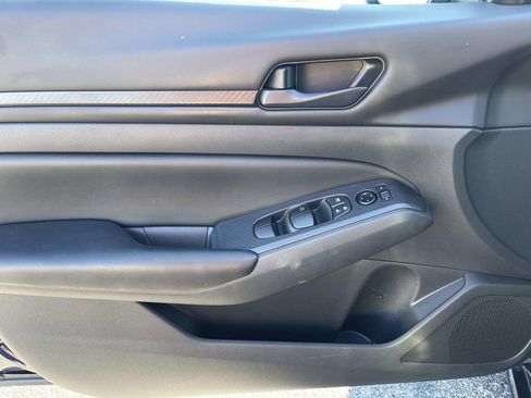 Used 2023 Nissan Altima 2.5 S image 24