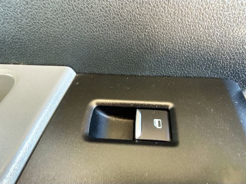 Used 2023 Ford F250 XLT image 29