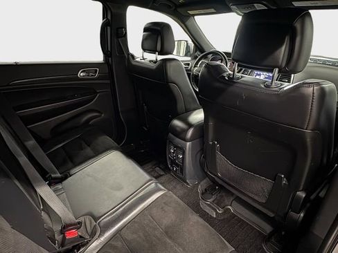 Used 2018 Jeep Grand Cherokee Altitude image 23