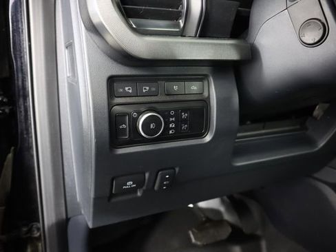 Used 2023 Ford F350 Platinum w/ Tremor Off-Road Package AWD/4WD image 49